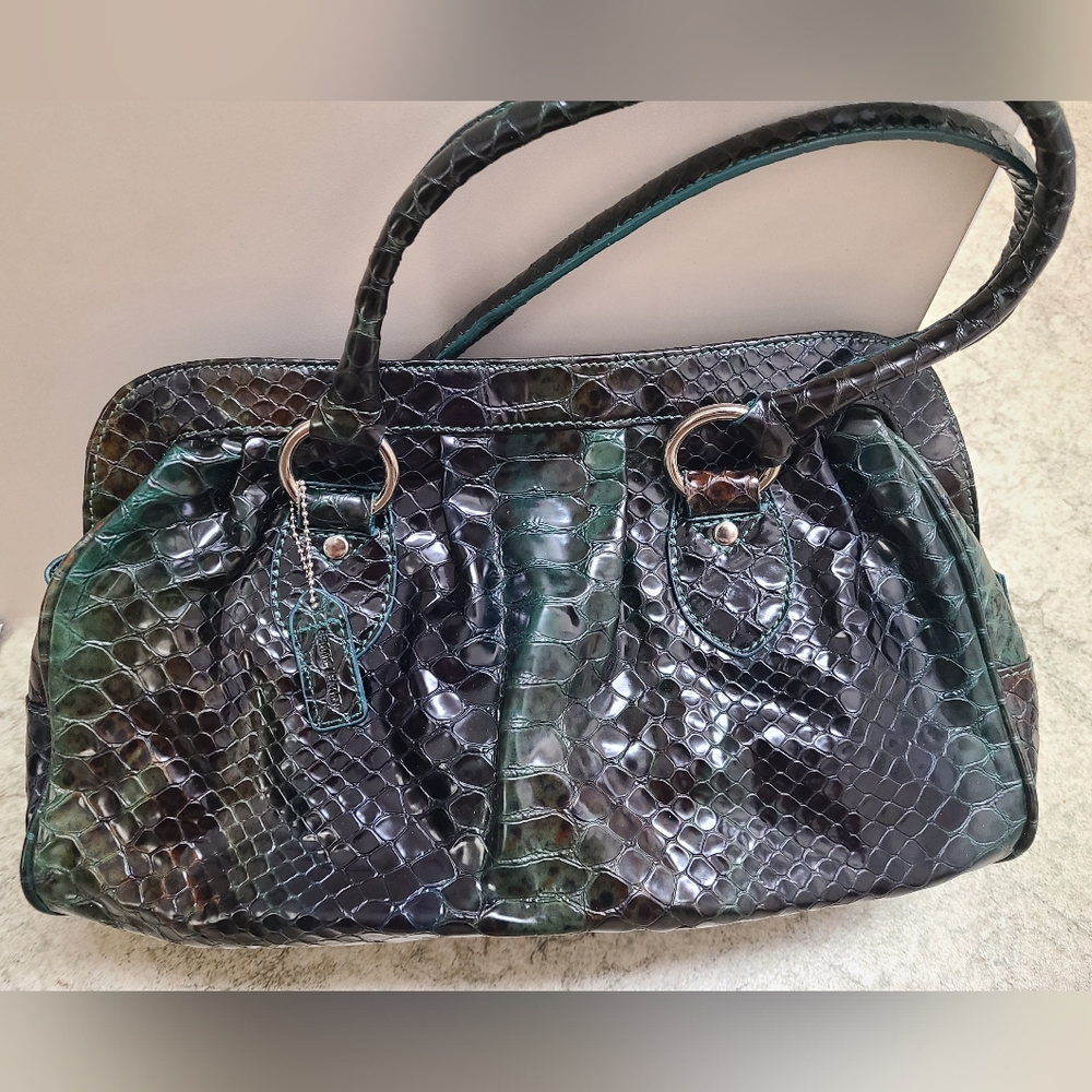Glossy Croc-Embossed Patent Leather Shoulder Bag in Dark Green
